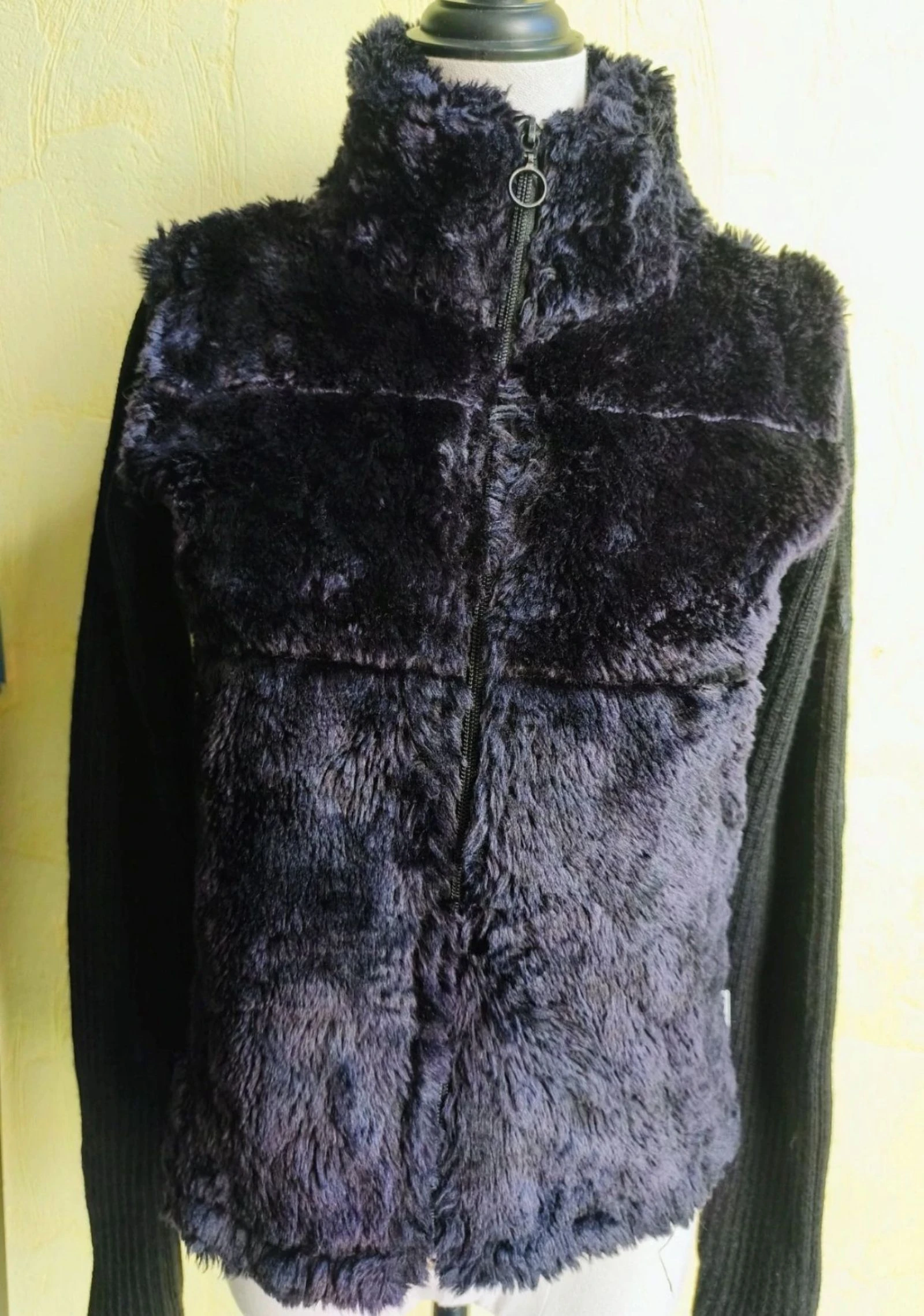 🖤 Knitwear jacket / vest with faux fur – photo 3